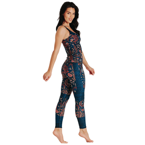 Qualité supérieure Festival Denim OEM Leggings imprimés pour femmes et ensemble de soutien-gorge 2 pièces femmes ensemble d'entraînement nouveau Leggings de Yoga évacuant la sueur - Product Image 1