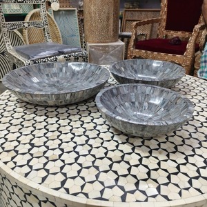 Vente flash Bol décoratif en os incrusté fait à la main avec un motif floral complexe pour le salon et les espaces de repas au prix d'exportation - Product Image 2