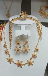 USA France Vintage 24K Plaqué or Parure de bijoux 18K Cuivre Collier Boucles d'oreilles Argent Accessoire de mode Anniversaire de mariage - Product Image 4