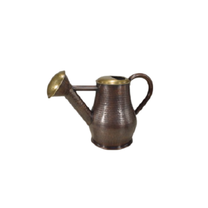 Arrosoir en métal fini antique martelé avec couvercle en laiton doré et bec verseur décoratif extérieur décor de jardin arrosoir en métal - Product Image 1