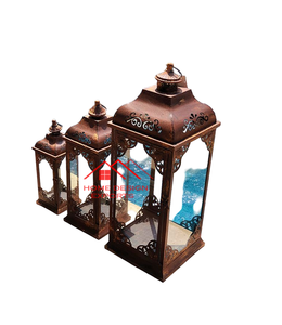 โคมไฟเทียนโลหะสําเร็จรูปสีทองดีไซน์วินเทจในราคาขายส่งสําหรับตกแต่งบ้านโรงแรมและร้านอาหาร - Product Image 3