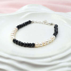 Vintage Black Spinel & Pearl Bracelet with Diamond Rhodium Plated for Gift <b>Charm</b> <b>Bangles</b> Beaded Style - Product Image 1