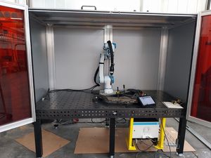 Cellule de soudage à l'arc avec cobot articulé, entraînement servo-électrique et système de contrôle PLC, bras robotisé - Product Image 2