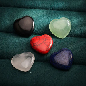 Piedras preciosas de cristal naturales en forma de corazón Piedras curativas variadas para Reiki, regalos, decoración, meditación y coleccionables - Product Image 4
