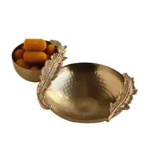 Cuenco de Servir de Metal Hecho a Mano Duradero con Acabado Pulido para Decoración Moderna del Hogar, Uso Elegante en Mesa, Ocasiones de Fiesta - Product Image 3
