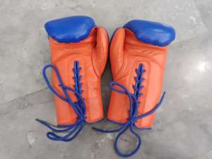 Mejor precio Fabricante profesional Guantes de boxeo de estilo mexicano Cordones de crin de cuero de vaca Guantes de repuesto de luchadores especiales - Product Image 5