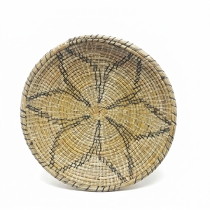 Panier mural suspendu Mendong naturel, plateau rond peu profond, assiette géométrique tribale, bol à fruits, décoration artistique pure pour la maison, artisanat - Product Image 1