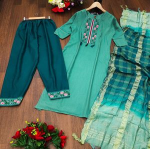 ชุดออกแบบเรยอน Kurti กางเกงและ Dupatta - Product Image 6