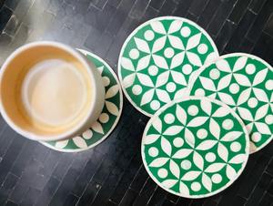 Posavasos de Diseño de Alta Gama con Incrustaciones de Hueso, Patrones Artísticos, Estilo Bohemio, Forma Cuadrada, Hecho a Mano para una Colección de Vajilla Exclusiva - Product Image 5