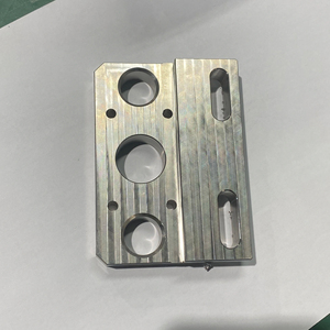 บริการเครื่องจักรทองเหลืองเวียดนามที่เชี่ยวชาญในเรื่องเลเซอร์ CNC สำหรับแบรนด์เครื่องจักร-duchop - Product Image 3