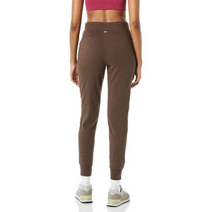 Ensemble de survêtement décontracté pour femme en soie rouge, sweat-shirt à capuche et pantalon de jogging slim, avec poches zippées et cordon de serrage, décoration logo - Product Image 6