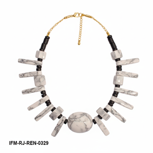 Collar y Pendientes de Resina con Diseño Geométrico, Cuentas con Efecto Piedra en Blanco y Negro con Detalles en Dorado - Product Image 1