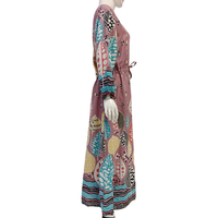 Vestido de oración informal Abaya musulmán informal con hermoso motivo para mujer en colores vibrantes