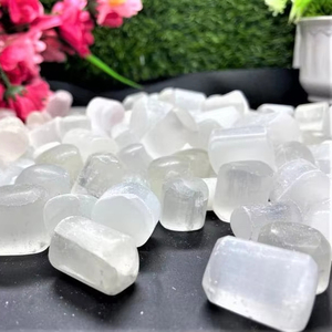 Piedra de Selenita Blanca Natural Genuina al por Mayor, Pulida, Curativa, Grabada con Amor, Feng Shui, Decoración para el Hogar y la Oficina - Product Image 2