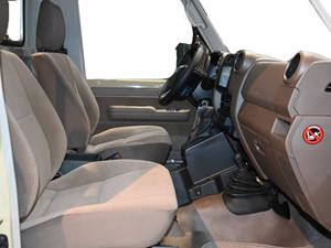 รถยนต์โตโยต้าแลนด์ครุยเซอร์ 70 ซีรีส์ ปิ๊กอัพ 4.2 ลิตร ดีเซล ตอนเดียว ปี 2025 มือสอง พวงมาลัยซ้าย/ขวา - Product Image 6