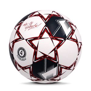 Pallina Futsal Indoor legata termicamente con superficie in pelle sintetica per un basso controllo di rimbalzo, gioco di precisione e sessioni di gioco ricreativo - Product Image 2