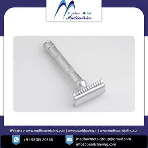 Maquinilla de afeitar de seguridad de acero inoxidable de lujo con estilo de último diseñador con certificación ISO Madhav Metal marca para hombres disponible precio al por mayor - Product Image 5