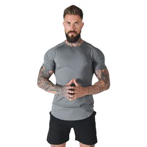 Yeni varış özel Logo baskı yeni tasarım hafif OEM ODM erkekler yarım kollu spor giyim T Shirt