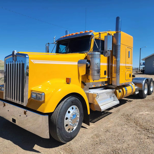 SELLING NOW Kenworthhs W900 Sleeper Semi <b>Truck</b> - Flat Top Sleeper, Cumminss 605HP, 18 Speed Manual Used <b>Truck</b> For Sale - Product Image 1