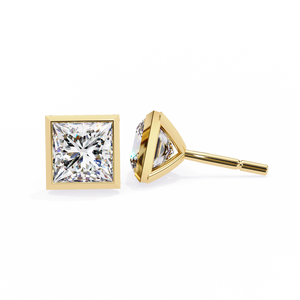 Boucles d'oreilles clous géométriques en or 18 carats avec diamant de laboratoire, sertissage unique en or blanc, jaune et rose pour mariages - Product Image 1