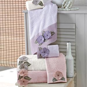 Aryıldız Home Sandra Set di asciugamani ricamati in bambù 3 pezzi - Product Image 1