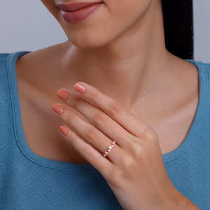 แหวนฝังเพชรสีโรสโกลด์ทันสมัยทันสมัยทันสมัยประดับทองแดงตัดเจ้าหญิงไม่ทำให้เสื่อมเสียพร้อมชุบทอง - Product Image 3