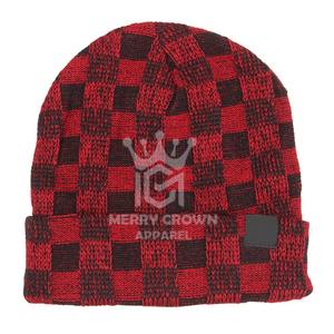 Gorro unisex de invierno, gorro de punto de alta calidad personalizable con gorro jacquard bordado de diseñador - Product Image 1