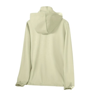 Chaqueta Softshell para Mujer al por Mayor, Hecha a Medida, Estilo 2026, Chaquetas Impermeables para Deportes al Aire Libre/Softshell para Damas - Product Image 4
