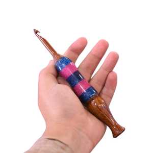 Meilleure vente Ensemble de crochets en bois ergonomiques portables Aiguille à tricoter en résine époxy personnalisée pour tricoter à la main Style simple - Product Image 4