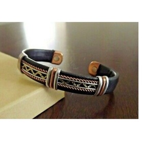 Bracelet manchette en fil torsadé en cuivre et laiton rustique d'inspiration vintage Bracelets à la mode unisexe pour hommes et femmes Cadeau étoile - Product Image 3