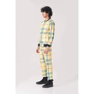 Survêtement pour Homme avec Motif à Carreaux Vibrants Tailles SMLXL2XL - Product Image 2