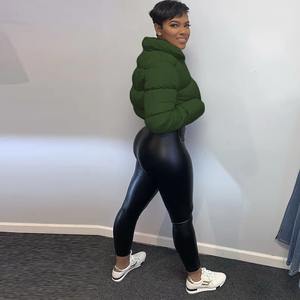 Parkas chauds d'hiver pour femmes veste bouffante rembourrée à manches longues avec manteaux à capuche mi-longs de couleur unie - Product Image 4