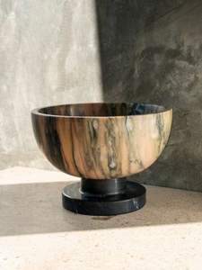 ชามสลัดและผลไม้เรซิ่นขัดเงาทำมือสไตล์ร่วมสมัย - ดีไซน์หรูหราทันสมัยสำหรับตกแต่งบ้านและงานแต่งงาน - Product Image 4