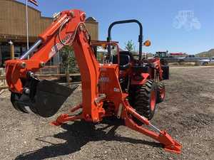 2025 KIOTI CX2510HST Tracteur d'occasion - Product Image 5