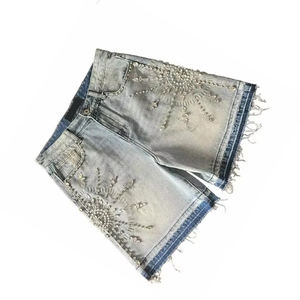 Pantalones cortos de estilo de entrenamiento de verano para hombre, pantalones cortos de mezclilla de alta calidad y baja tasa, pantalones cortos de mezclilla de secado rápido con diamantes de imitación - Product Image 3