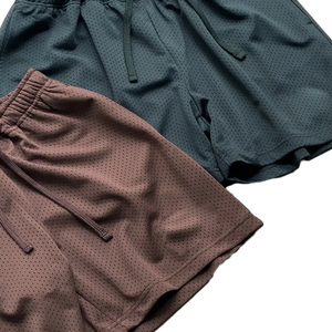 Shorts de basket-ball en polyester sublimé pour hommes Shorts de basket-ball en maille de sport personnalisés - Product Image 4