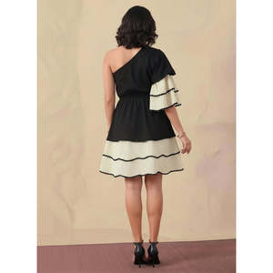 Vestido Mini Asimétrico de un Hombro para Mujer, Marca Deebaco, con Volantes en las Mangas, Dobladillo en Capas, Estilo Boho, Casual, para Fiestas de Verano - Product Image 4