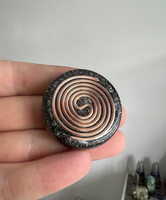 Vente en gros de pierre naturelle de meilleure qualité Orgonite de guérison orgone de poche ensemble de forme ronde