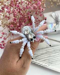 Broches perlées Broche design faite à la main. Accessoires de haute qualité. Broche design unique. Baby shower meilleur cadeau. - Product Image 4