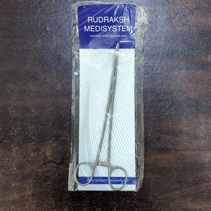 Rudraksh Medisystem – Kit d'instruments médicaux manuels en acier inoxydable de 8 pouces, classe I, avec forceps chirurgicaux courbés pour artères, pour les soins intensifs hospitaliers - Product Image 5
