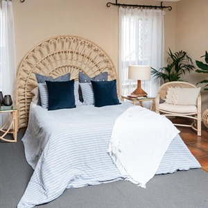 Tête de lit en rotin Palm Beach Décoration de chambre à coucher Matériau naturel Fabriqué au Vietnam Mobilier de maison durable Vente en gros - Product Image 4