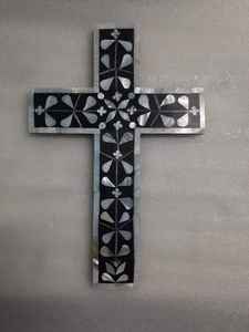 Croix murale décorative en nacre Incrustation de coquillages faite à la main Sainte Croix pour maisons et chapelles - Product Image 5