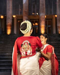 Saree belle bordure en jacquard de soie d'art avec chemisier de course non cousu pour les femmes Wedding Wear Party - Product Image 4