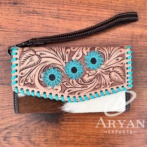 Pochette en fourrure de vachette en cuir véritable usinée à la main sculpture couleur Turquoise fleur élégante pochette pour femme multi-usages pochette de bracelet - Product Image 1