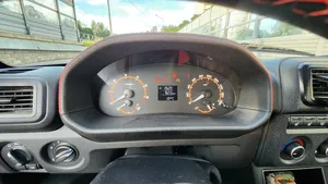 Tình trạng tốt được sử dụng đấu giá LADA Niva huyền thoại thể thao 2025 trong cổ phiếu nóng sẵn sàng cho vận chuyển đáng ngạc nhiên - Product Image 5