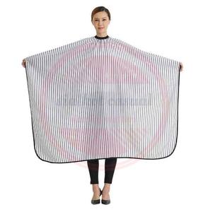 Capas profesionales de peluquería de poliéster de uso diario \ Capas de peluquero de cuello redondo para corte de pelo impermeable - Product Image 6