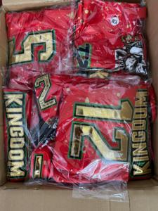 ชุดเสื้อฟุตบอลสำหรับผู้ใหญ่แบบ100% ผ้าโพลีเอสเตอร์กันยูวีแห้งเร็วเสื้อระบายอากาศ - Product Image 5