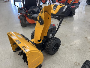 Soplador de nieve de tres etapas Cub Cadet 3X 2025 de 30 pulgadas HD IntelliPOWER, quitanieves a gasolina de 420 cc para limpieza de patios y uso en carreteras - Product Image 3