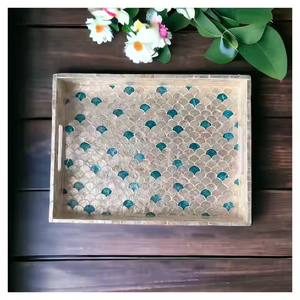 Las lujosas bandejas de incrustaciones de hueso ofrecen una versatilidad y estilo excepcionales. Estas bandejas de servicio decorativas de primera calidad utilizan servicio y almacenamiento - Product Image 6