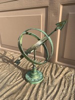 Sphère Armillaire Art Déco Décorative Faite à la Main en Aluminium, Sculptée, Style Vintage, Globe Métallique Artisanal pour Table et Décoration Intérieure